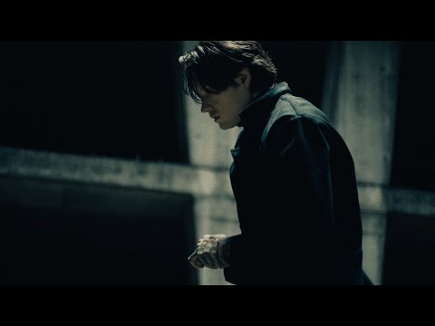 Thumbnail for BAD OMENS - Dying To Love (Official Music Video)