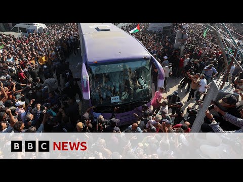 Thumbnail for Almost 2,000 Palestinian prisoners and detainees return to Gaza and West Bank | BBC News