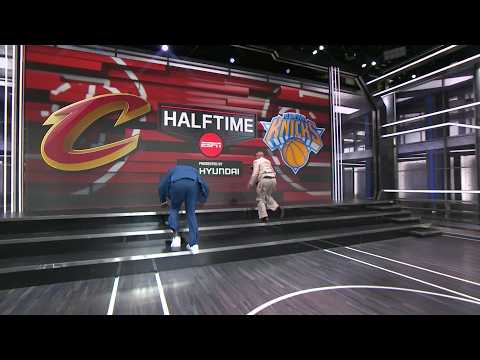 Thumbnail for Shaq trips while racing Kenny to the screen 🤣 | Inside The NBA