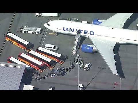 Thumbnail for Dodgers take off to Toronto for World Series Game 1 and 2