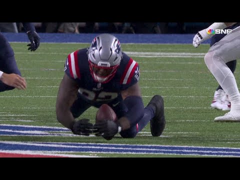 Thumbnail for Fumble Mayhem! Bills and Pats force back-to-back turnovers