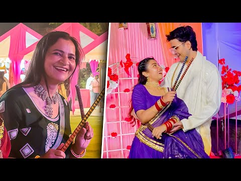 Thumbnail for Hum sabne celebrate kari dandiya night 