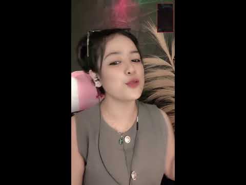 Thumbnail for dista live streaming Uut Selly Official's broadcast