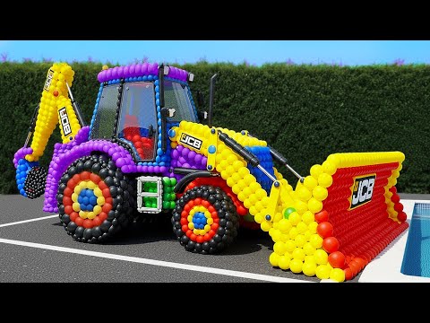 Thumbnail for The mascot vibrato assistant JCB placed on the football field is popular, co-produced, and creative