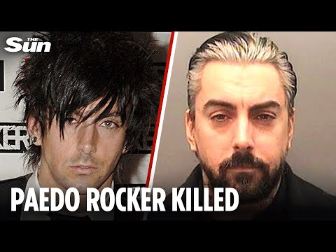 Thumbnail for Lostprophets’ paedo Ian Watkins stabbed to death by prisoner in jail attack