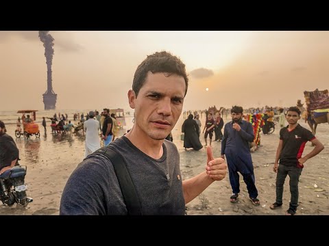 Thumbnail for Visité la playa MÁS PELIGROSA del mundo 🔥