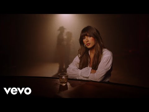Thumbnail for Ella Langley - Choosin' Texas (Official Lyric Video)