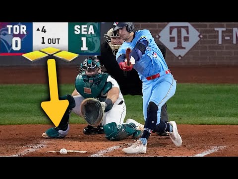 Thumbnail for An IMPROBABLE DOUBLE PLAY for the Mariners to get out of a bases-loaded jam 😳 (FULL INNING)