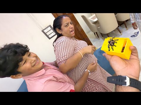 Thumbnail for Spiderbox prank on mummy