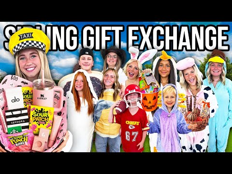 Thumbnail for 👻 BOO BASKET👻 SiBLiNG GIFT EXCHANGE WiTH 10 KiDS! 🎃