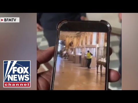 Thumbnail for WATCH: New video appears to show Louvre heist suspect in the act