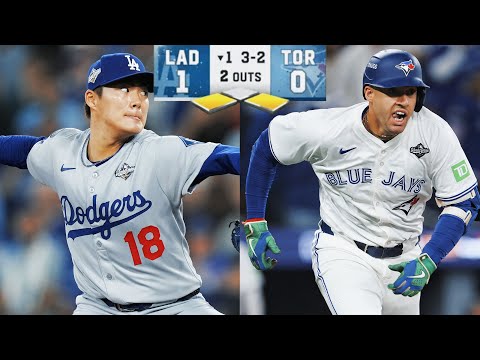 Thumbnail for FULL INNING: Yoshinobu Yamamoto gets out of the first-inning jam vs. the Blue Jays 😳